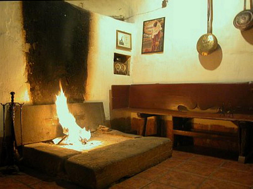 Posada Real La Vieja Chimenea-Spa Herreros Екстериор снимка